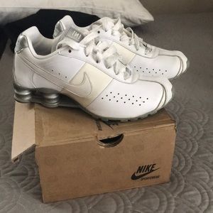 Women’s Nike air shocks